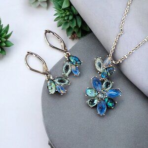 Elegant Blue and Silver Floral Jewelry Set